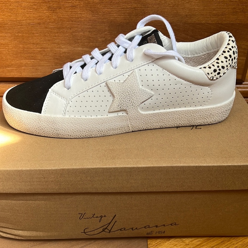 Vintage Havana Gadol. White/Black/Cheetah. Size 8.